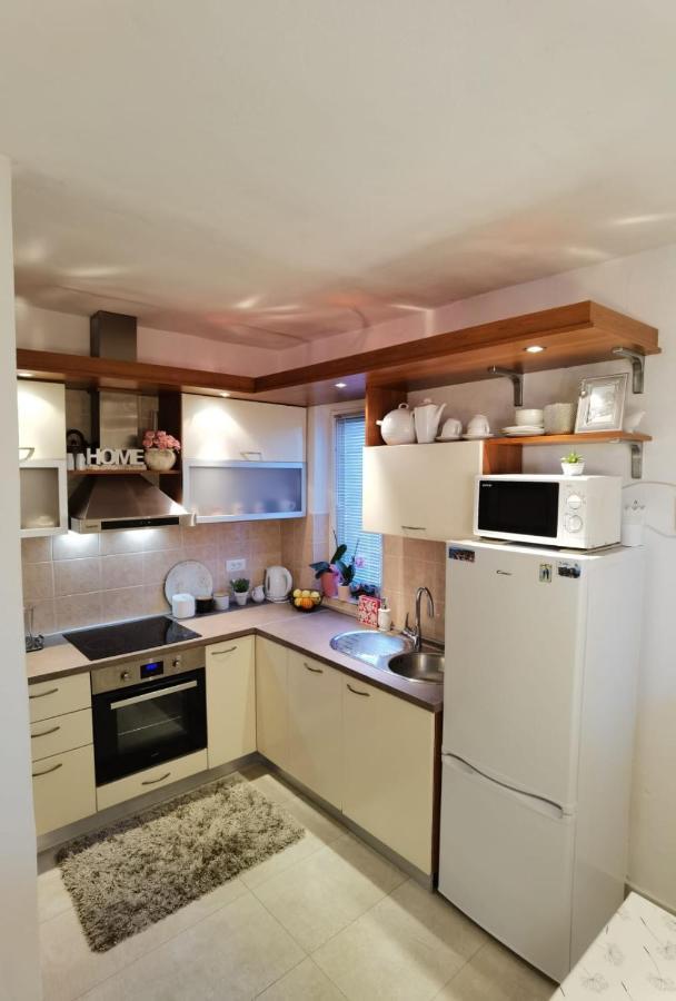 Apartman Sara Preko Bagian luar foto