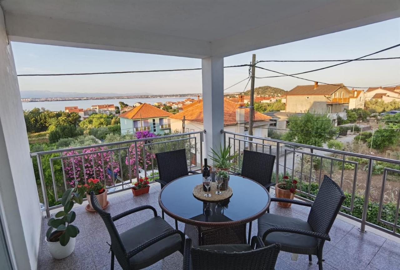 Apartman Sara Preko Bagian luar foto