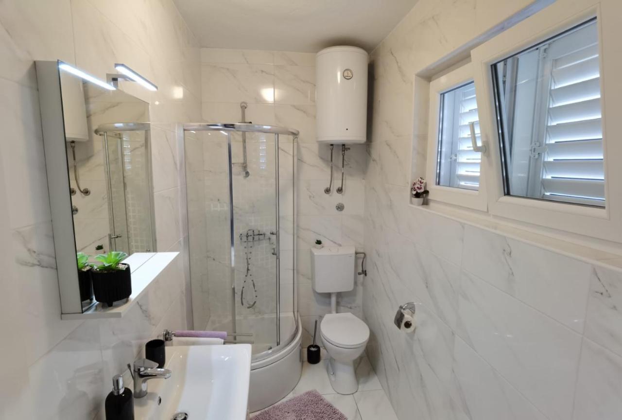Apartman Sara Preko Bagian luar foto