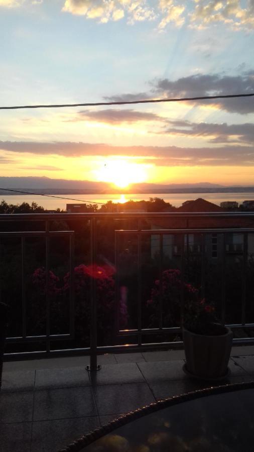 Apartman Sara Preko Bagian luar foto